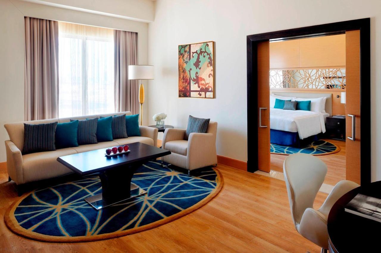 迪拜阿尔贾达法万豪酒店 外观 照片 Suite at the hotel