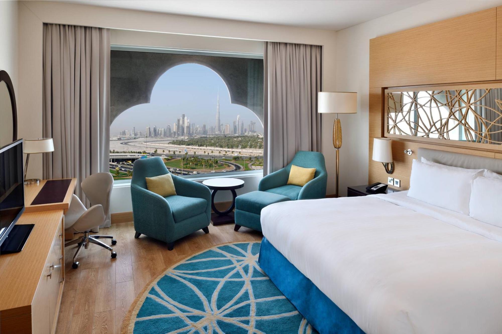 迪拜阿尔贾达法万豪酒店 客房 照片 A guest room at the hotel